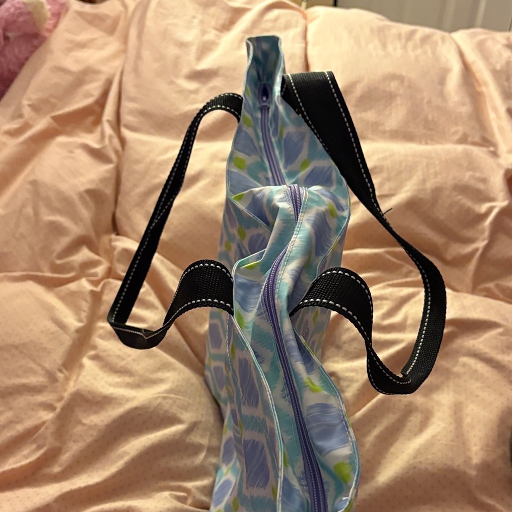 Scout Blue and Green Geometric Tote Bag - Picture 3 of 4
